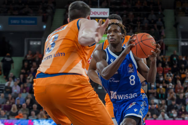 帮助他们在 帮助他们在