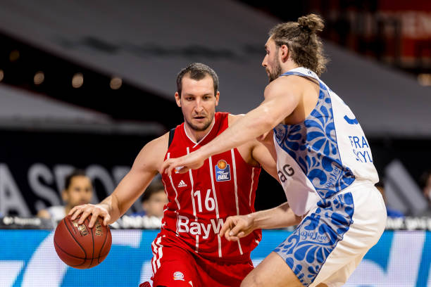 球队将在训 球队将在训