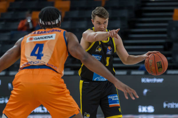 篇更深入的 篇更深入的